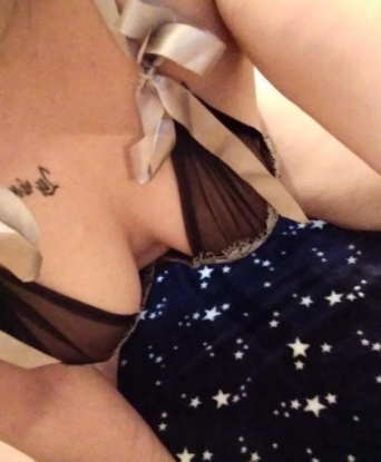 У меня побывали уже многие, и отзывы о моих услугах только положительные! Открой для себя новые грани удовольствия со мной. Позволь мне погрузиться в мир твоих фантазий и реализовать их. Я раскрою все свои возможности и подарю тебе неповторимые эмоции. Если ты ищешь настоящее удовлетворение, не сомневайся, в Москве я твоя лучшая выбор! Смотри мои фото 👀😘💋💖🌹. Открой для себя настоящее блаженство рядом со мной! 9028, 25 лет